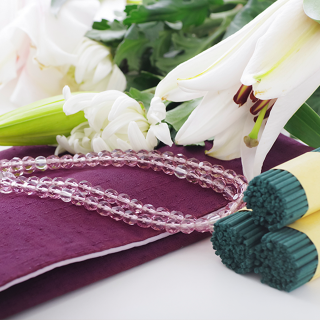 線香と真珠のネックレス