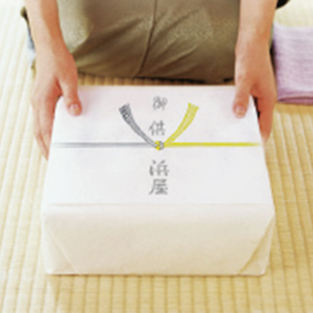 ギフトを渡す様子